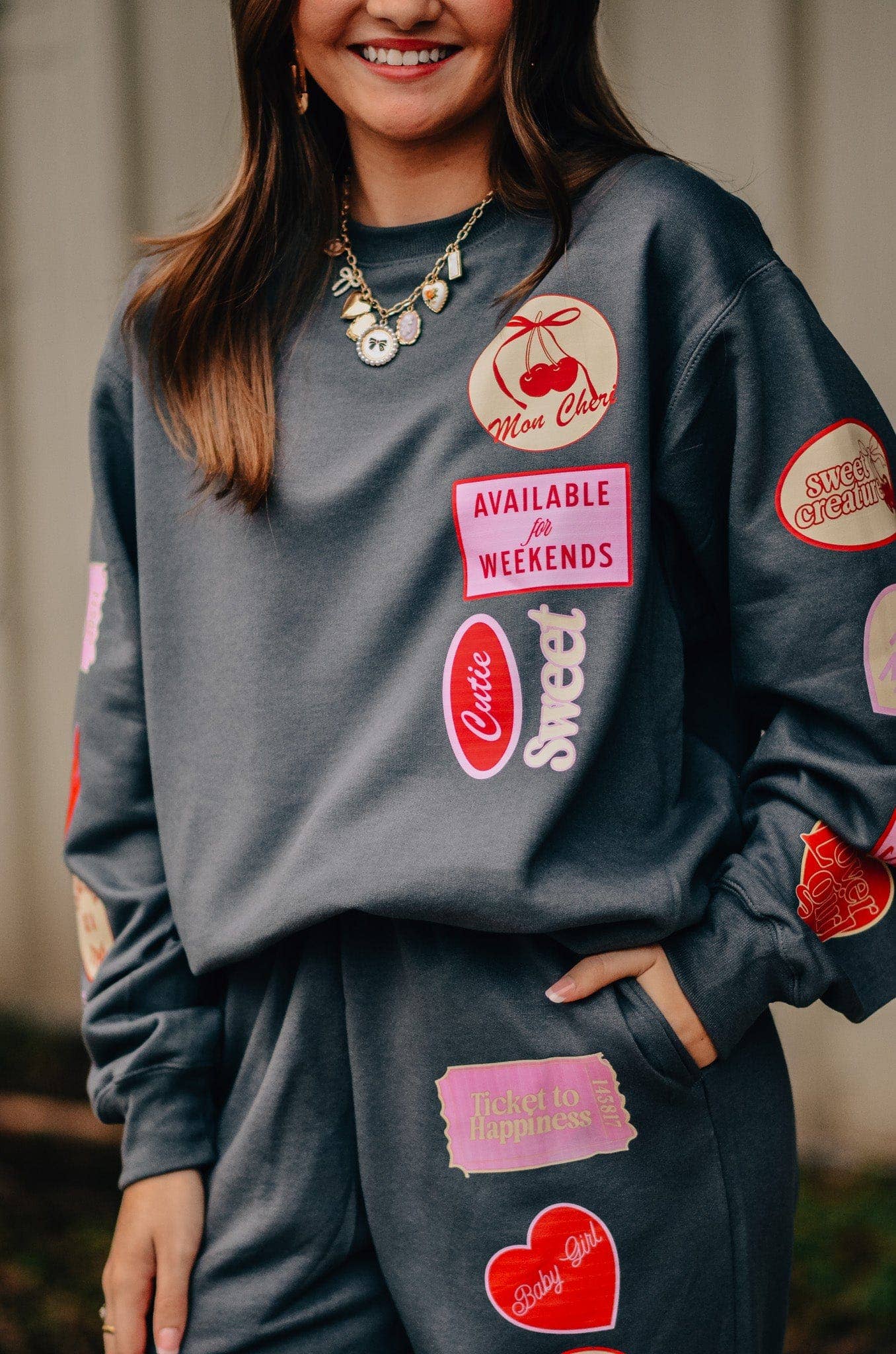 Love Vintage Patch Women's Crewneck