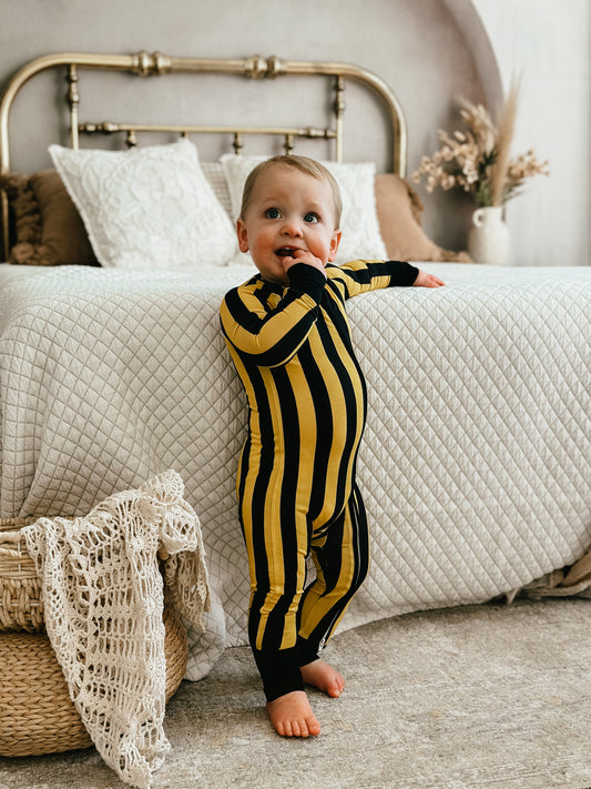 Black and Gold Zippered Pajama