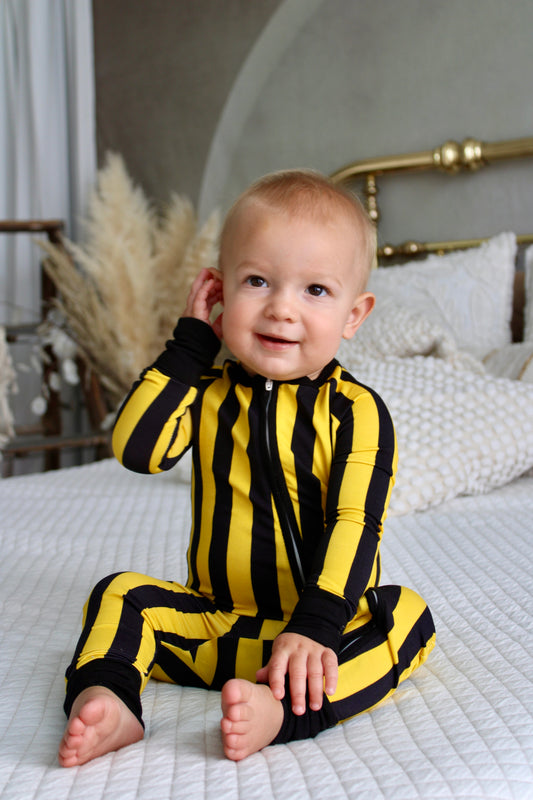 Black and Gold Zippered Pajama